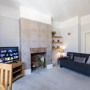 https://bootham-apartment-32.yorkshirehotels.net